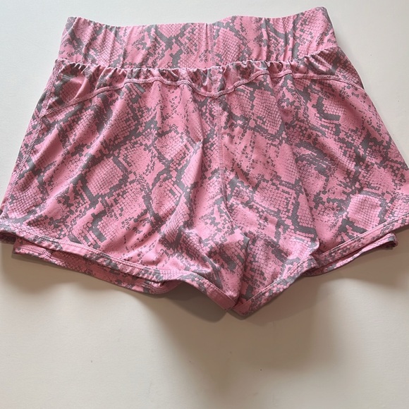 Fabletics - L, pink/grey shorts, bikers - Picture 2 of 5